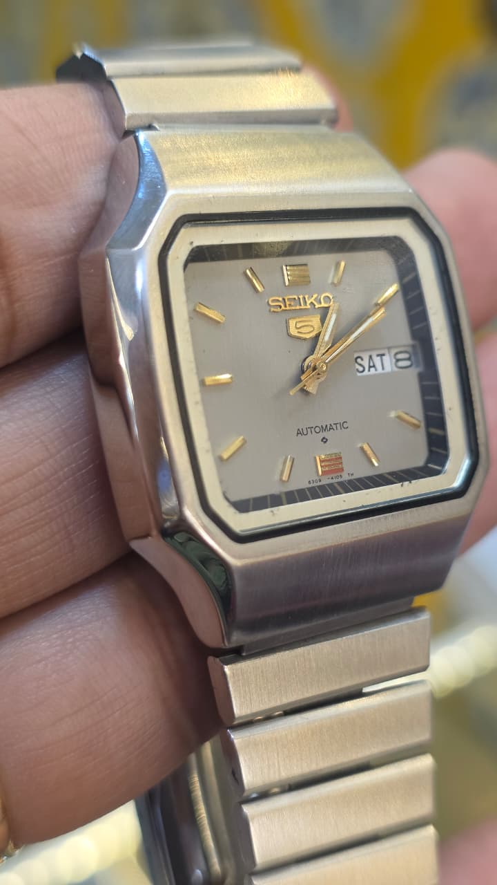 Seiko5 Automatic TV dial shape