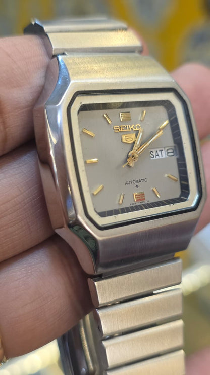 Seiko5 Automatic TV dial shape