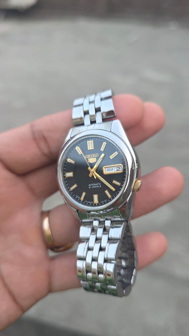 Seiko5 Automatic 7s26 movement  Black dial Gold Numerals